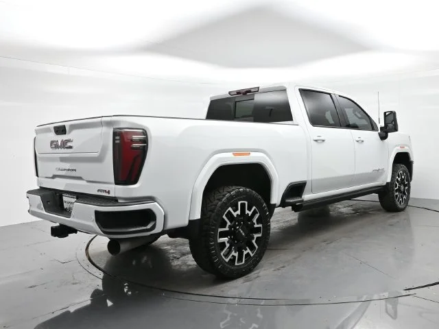 Used 2024 Summit White GMC AT4 image 7