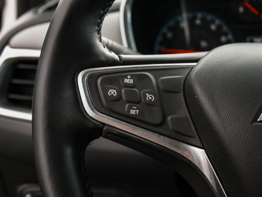 Used 2018 Iridescent Pearl Tricoat Chevrolet LT image 13