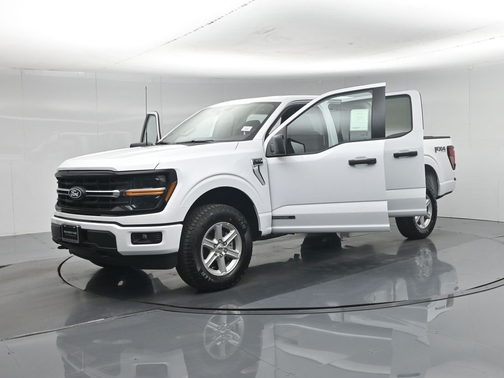 New 2026 Oxford White Ford XLT image 29