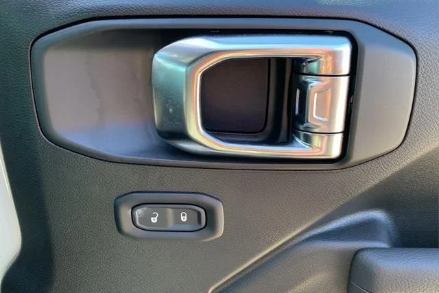 2025 Jeep Wrangler 4-Door Sport S - Photo 39