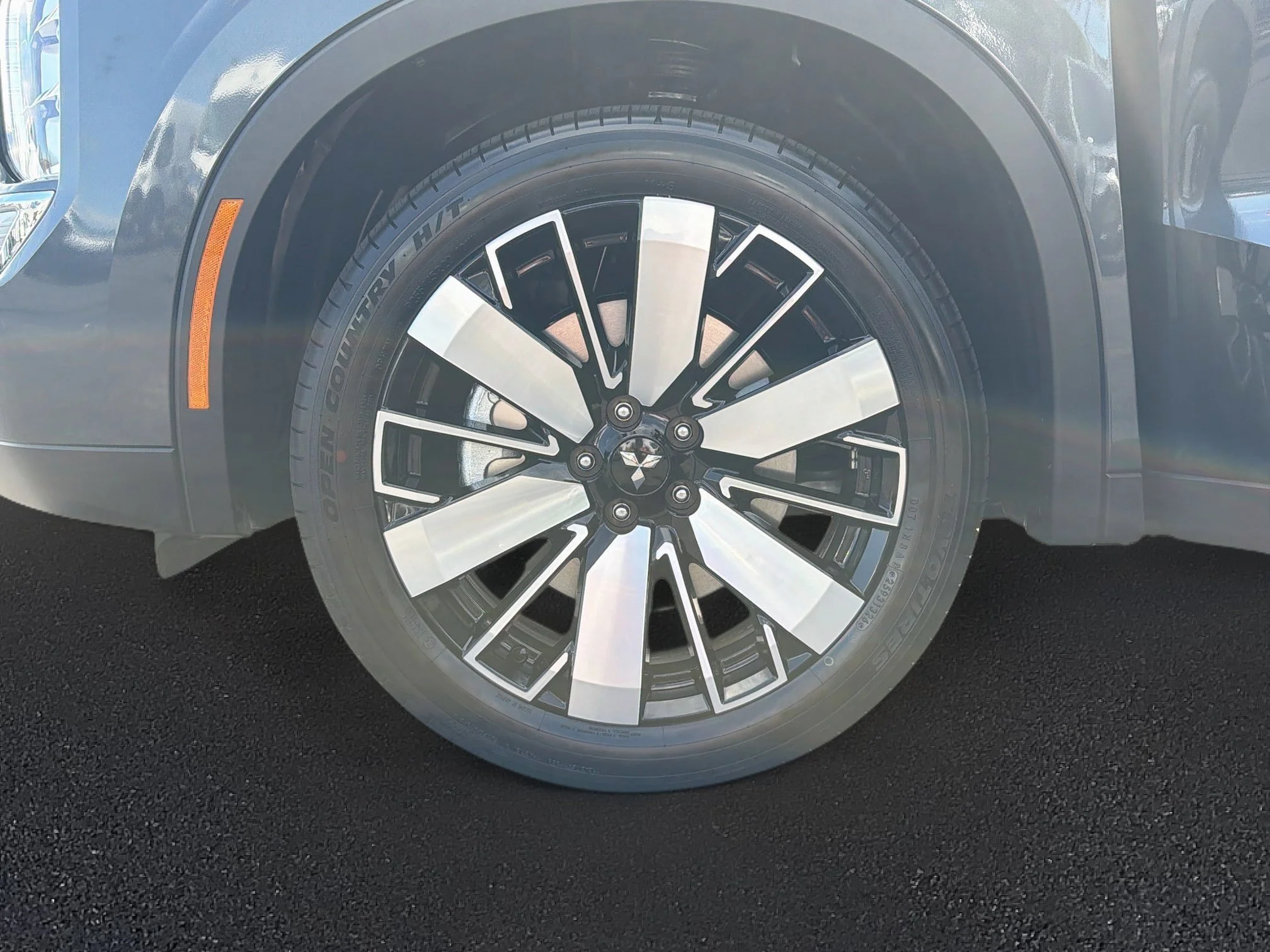 New 2026 Graphite Gray Mitsubishi SE 1.5T 2WD image 31
