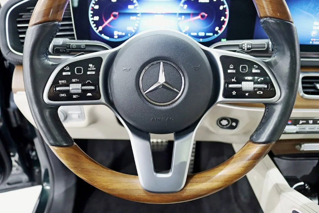 Used 2022 Green Mercedes-Benz GLS 450 image 15