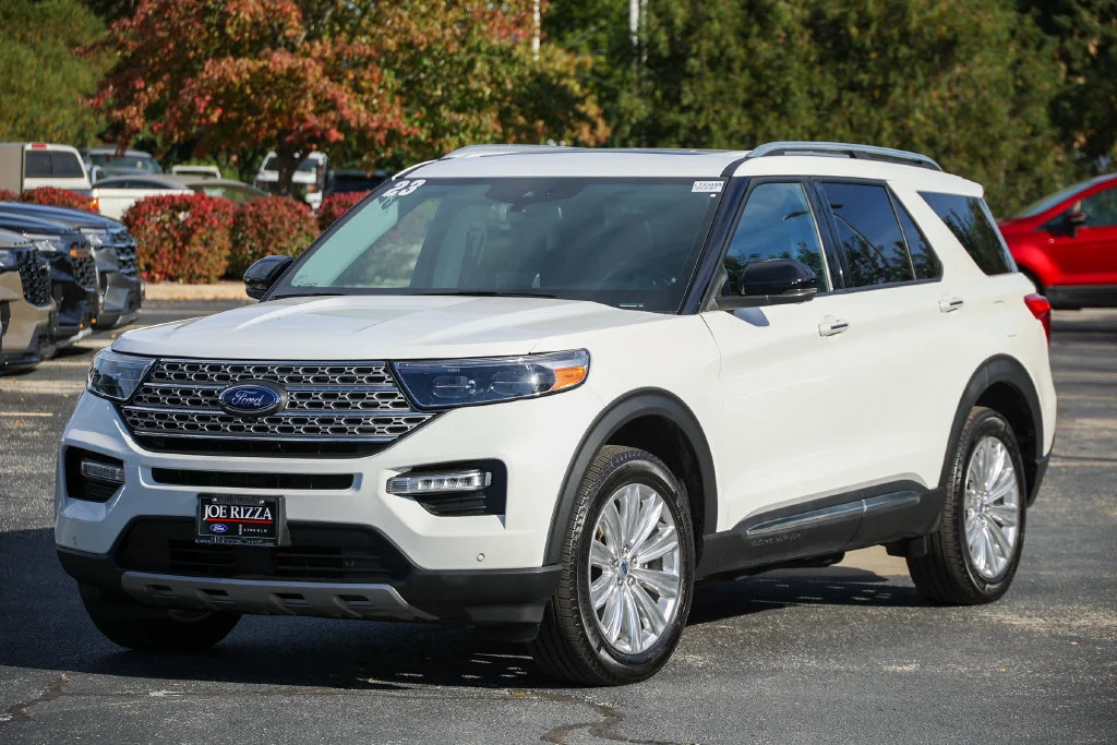 Certified Used 2023 White Ford Limited image 28