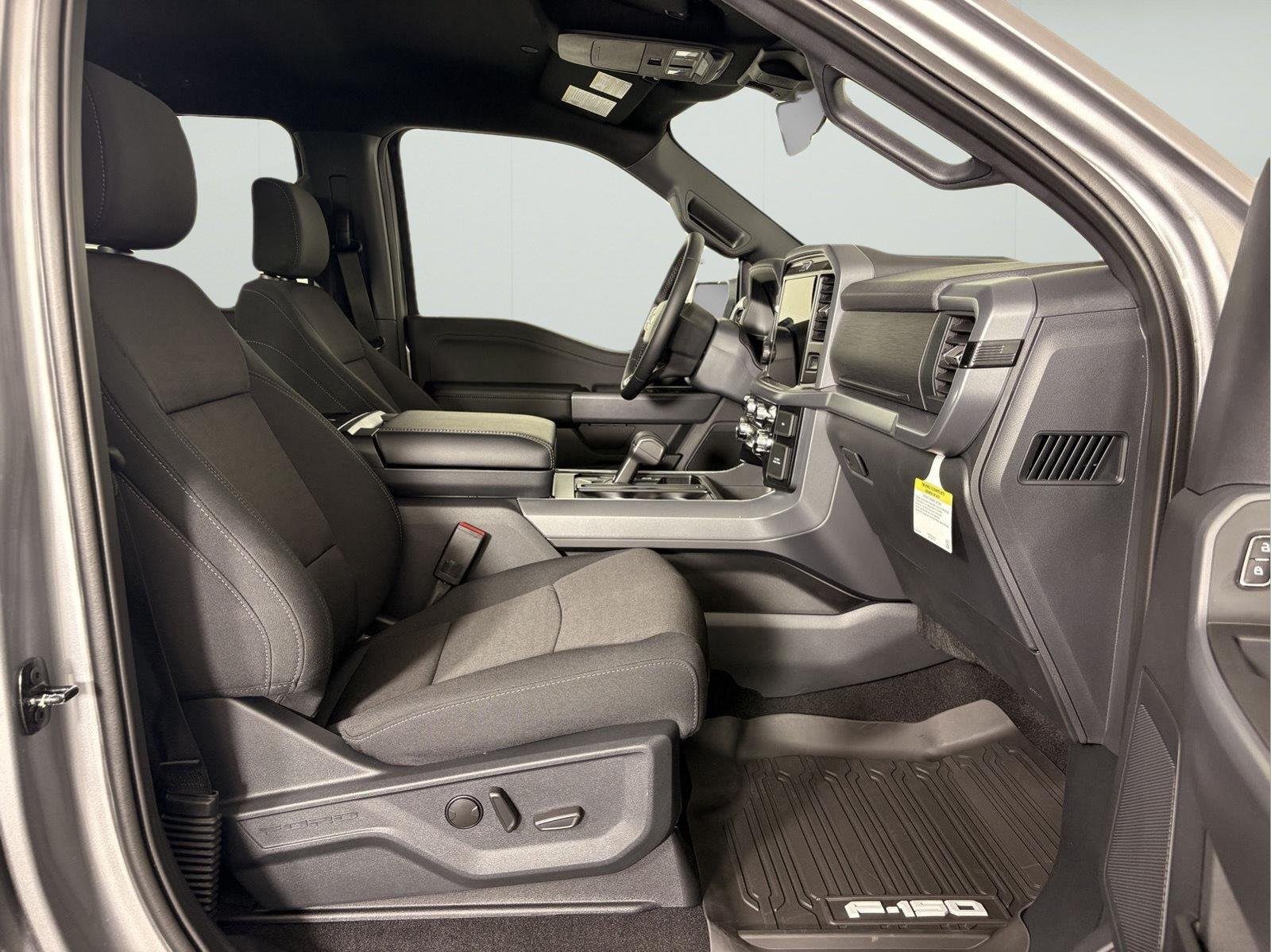 New 2026 Iconic Silver Metallic Ford XLT image 25