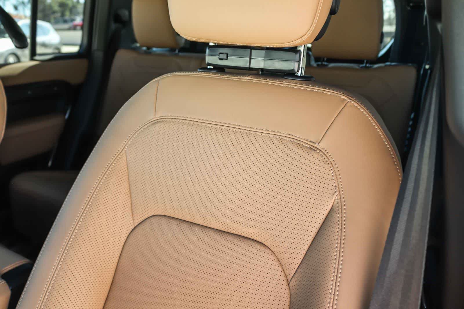 New 2026 Carpathian Grey Land Rover X-Dynamic SE image 26