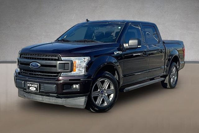 Used 2018 Red Ford XLT image 1
