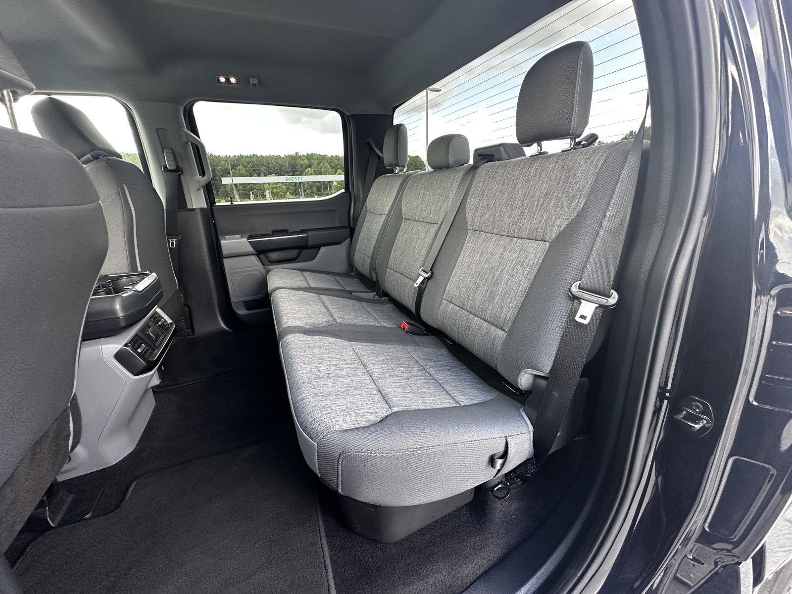 Used 2022 Antimatter Blue Metallic Ford XL image 14