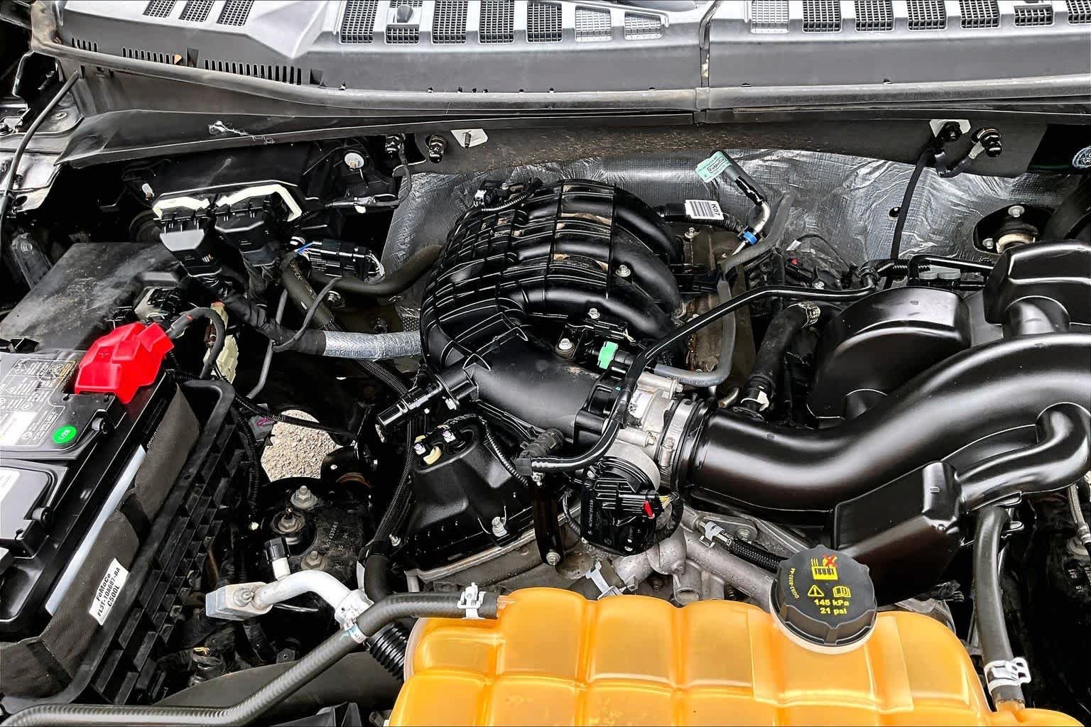 Used 2015 Magnetic Metallic Ford XL image 33