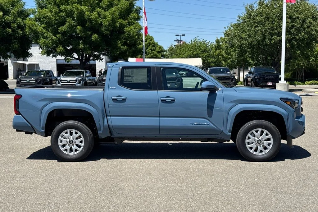 New 2026 Heritage Blue Toyota  SR5 image 5