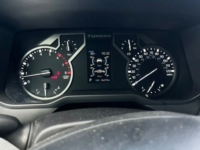 Used 2025  Toyota SR5 image 8