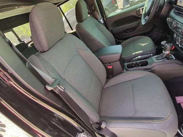 New 2026 Black Clearcoat Jeep Sport S image 33