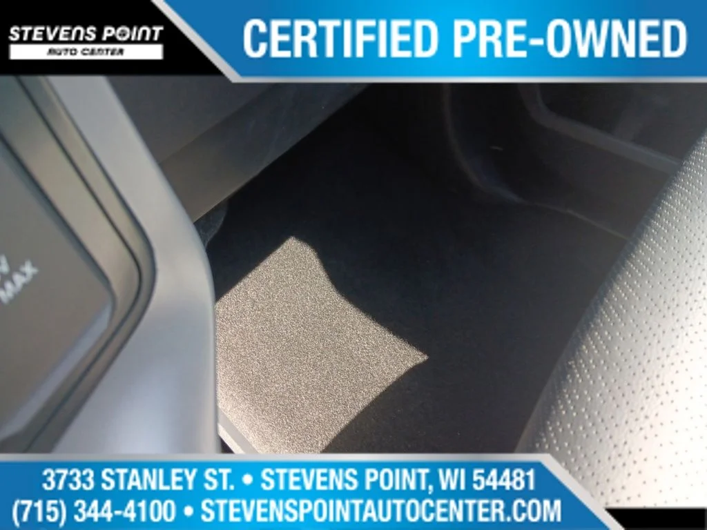 Used 2024 Bronze Metallic Ford Lariat image 26