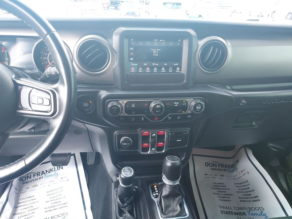 Used 2021 Green Jeep Unlimited Sport S image 17