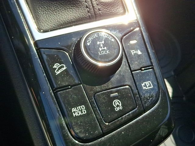 Used 2024 White Kia X-Pro Prestige image 25