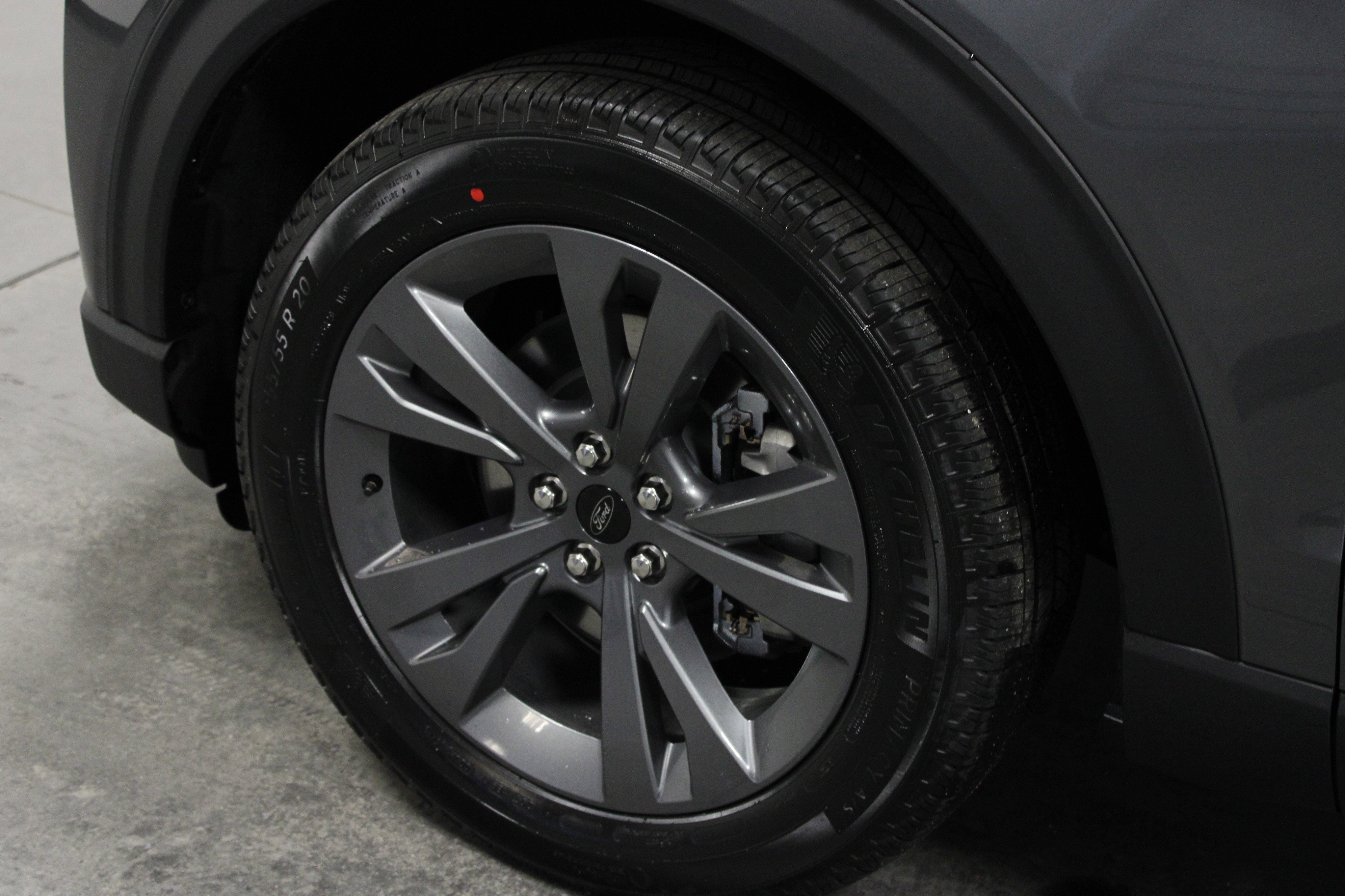 New 2026 Carbonized Gray Metallic Ford Active image 10