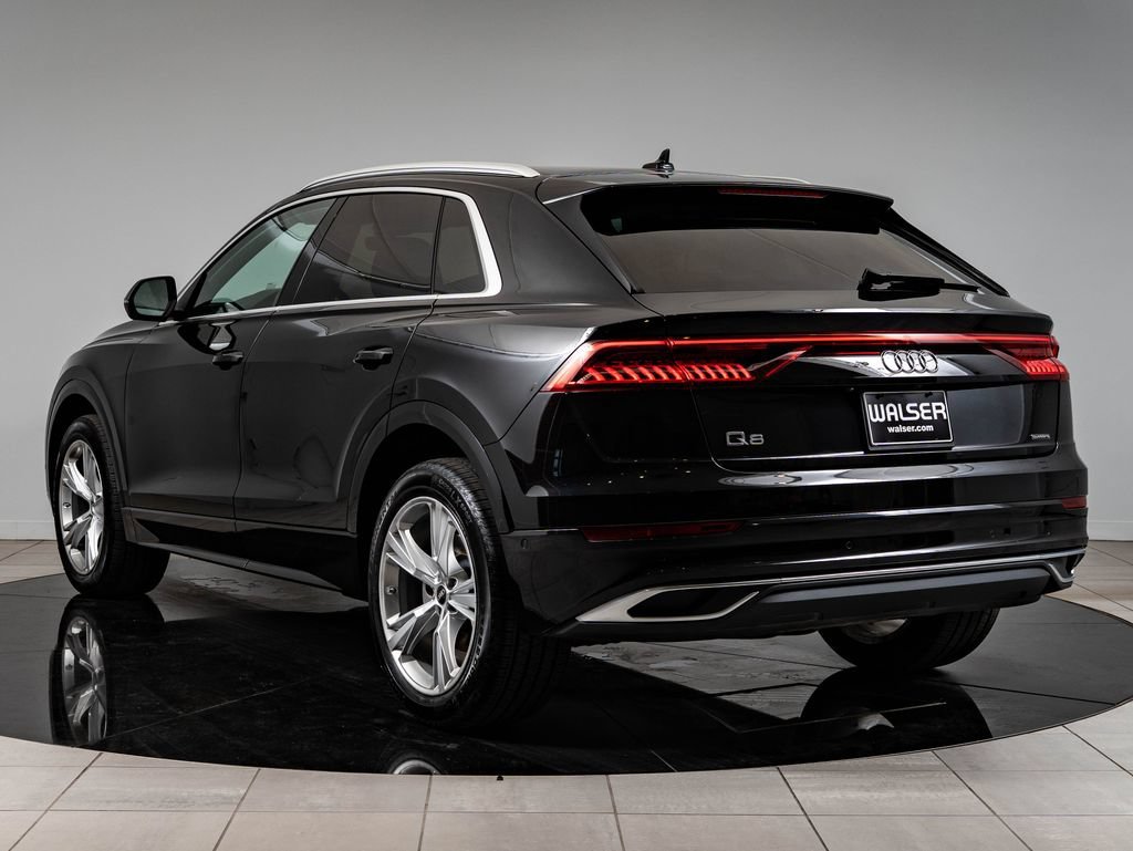 Used 2022 Mythos Black Metallic Audi 55 Premium Plus image 6