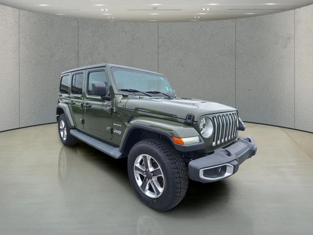 Used 2020 Green Jeep Unlimited Sahara image 7
