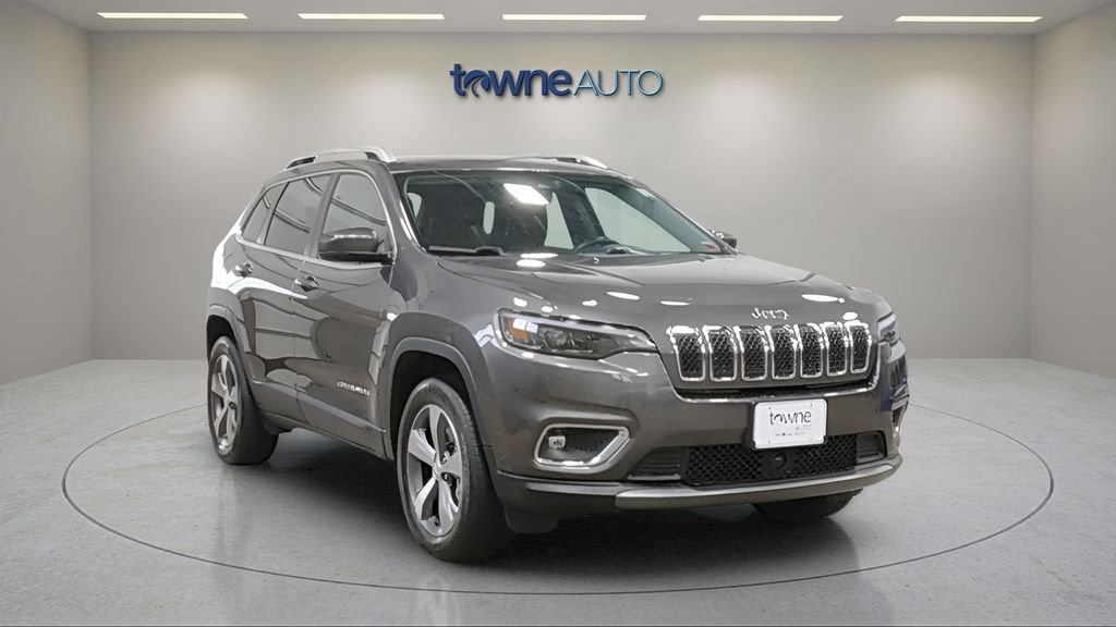 Used 2021 Gray Jeep Limited image 2