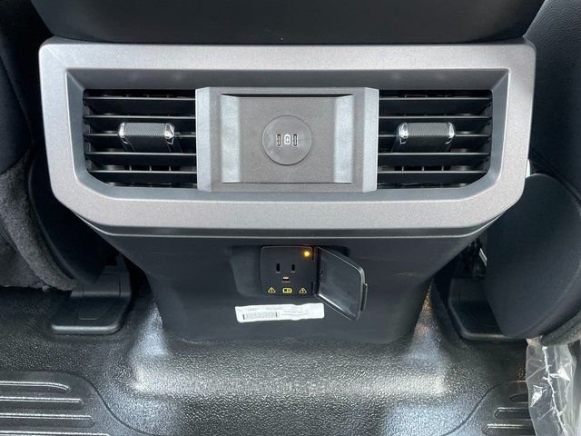 2025 Ford F-350 Super Duty Chassis Cab Lariat - Photo 13