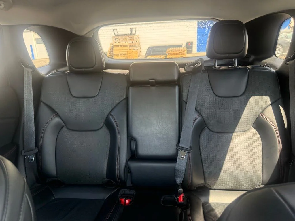Used 2022 White Jeep Trailhawk image 30
