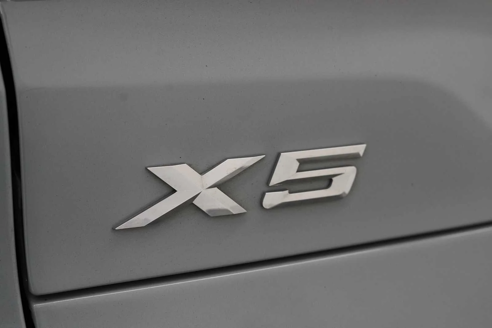 Used 2026 Brooklyn Grey Metallic BMW xDrive40i image 9