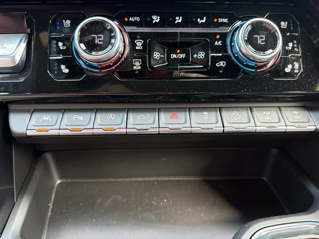 New 2026 Sterling Metallic GMC AT4X image 21