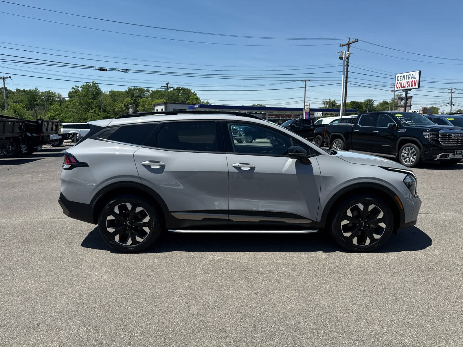 Used 2023 Gray Kia X-Line image 6
