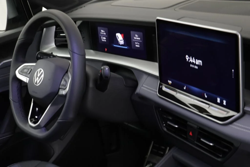 New 2026 Platinum Gray Volkswagen 2.0T SE R-Line Black image 21