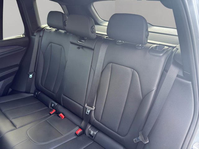 Used 2023 Skyscraper Gray Metallic BMW xDrive30i image 13