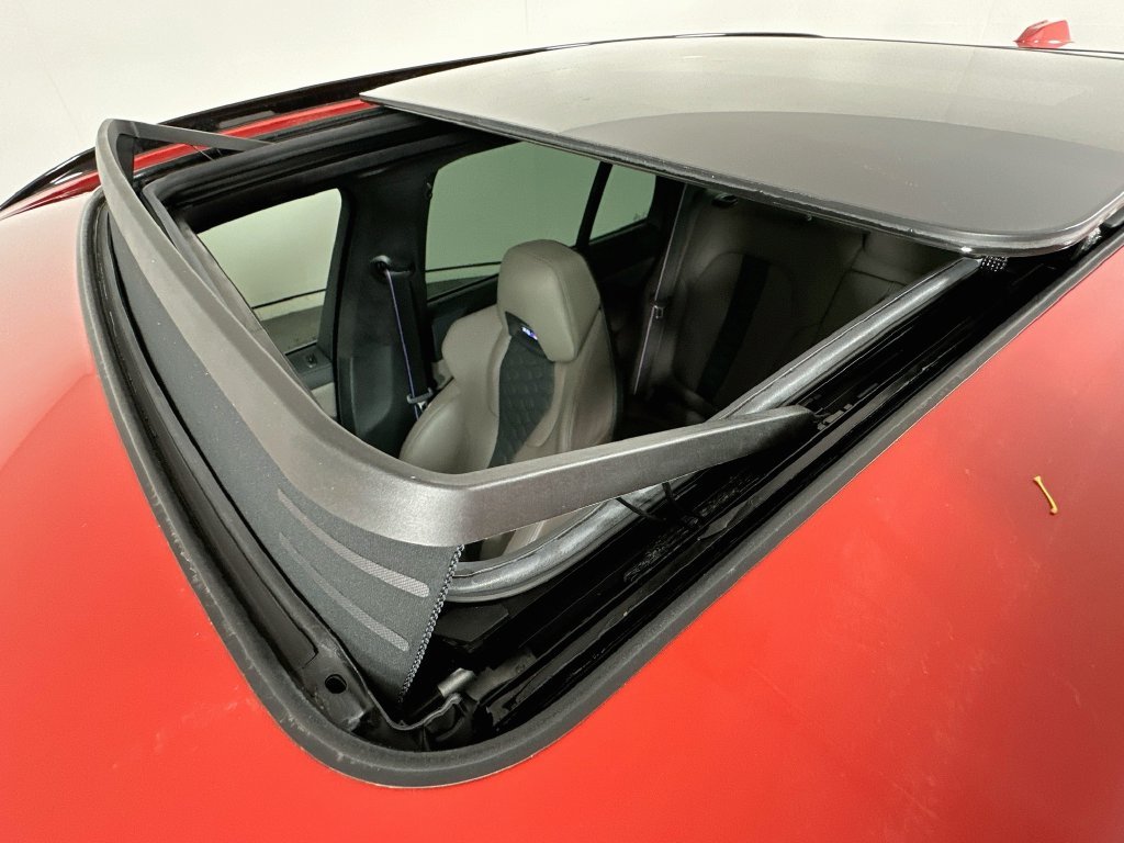 Certified Used 2025 Toronto Red Metallic BMW Competition image 22