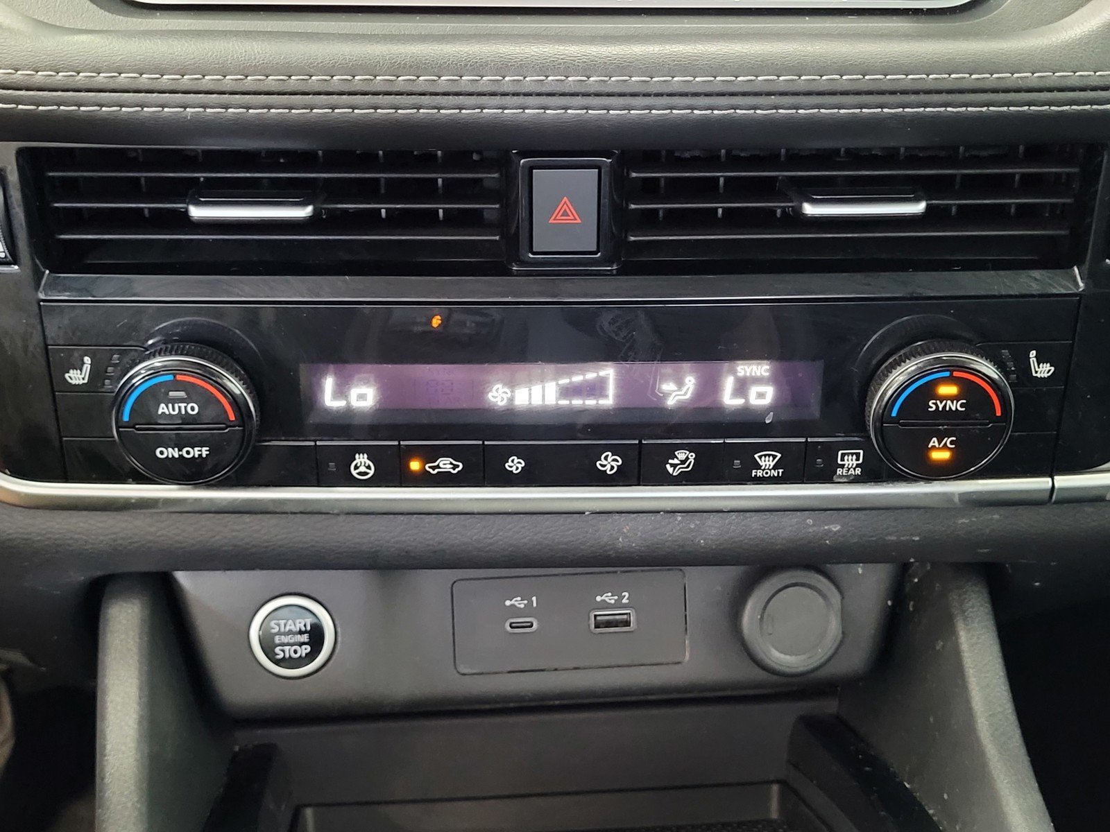 2023 Nissan Rogue SV - Photo 13