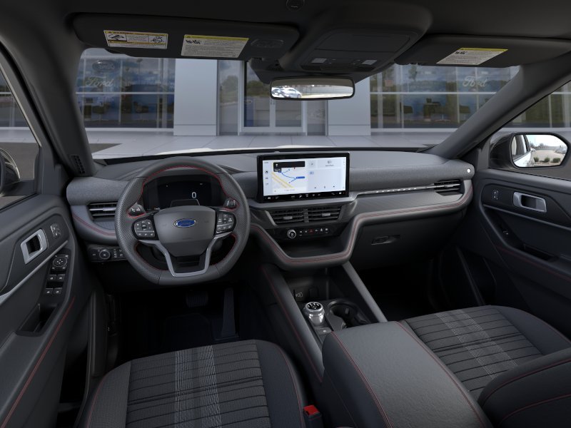 New 2026 Star White Metallic Tri-Coat Ford ST-Line image 9