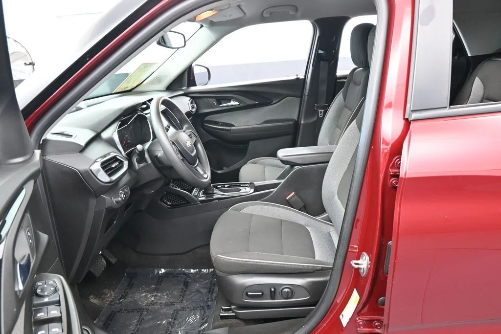 Used 2023 Crimson Metallic Chevrolet LT image 11