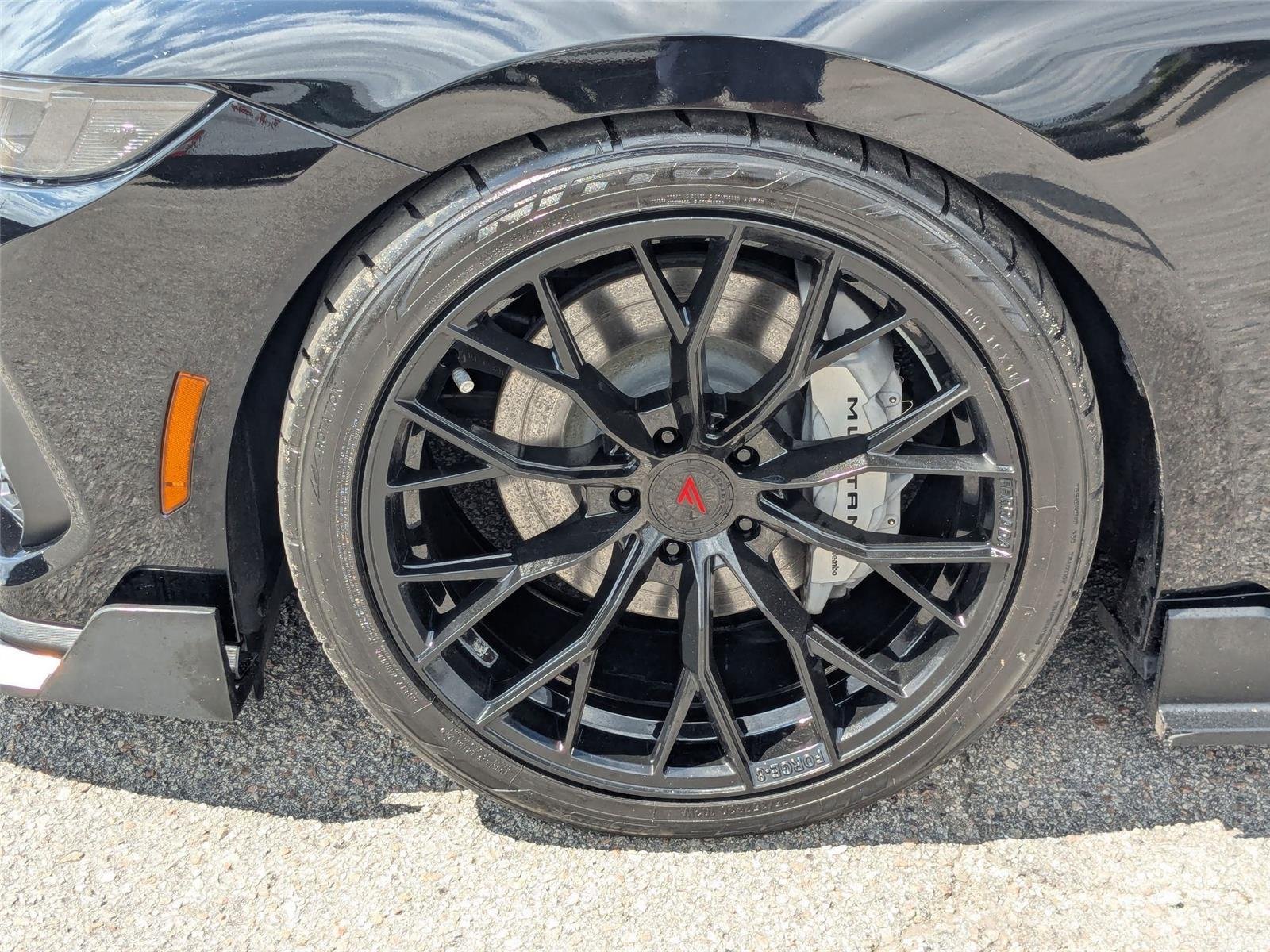 Used 2025 Shadow Black Ford GT Premium image 10