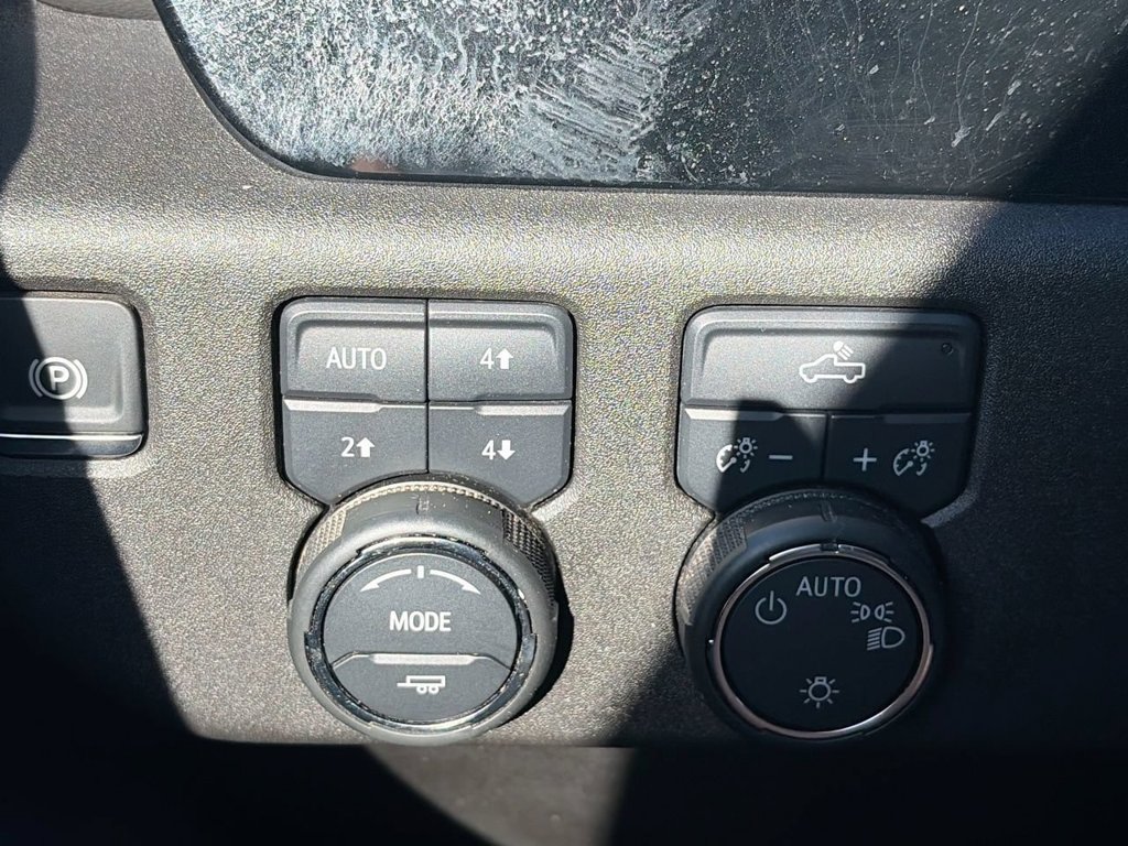 Used 2024 Summit White Chevrolet LT image 21
