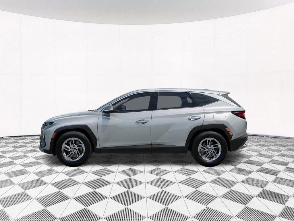 2026 Hyundai Tucson SE photo 2