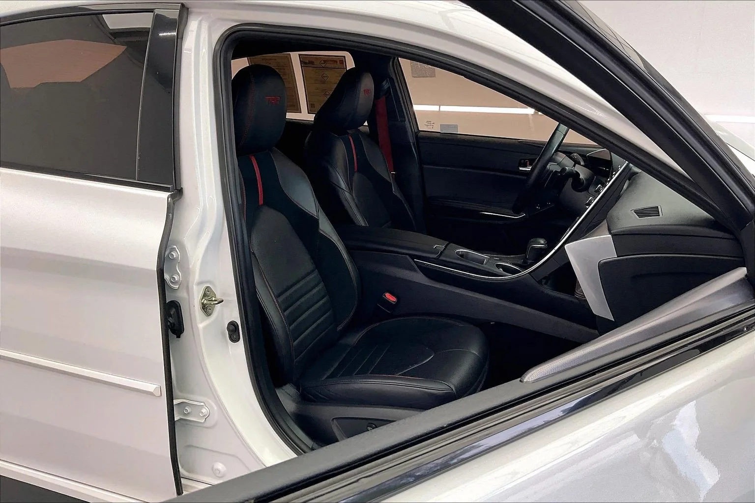 Used 2020 Wind Chill Pearl Toyota TRD image 6
