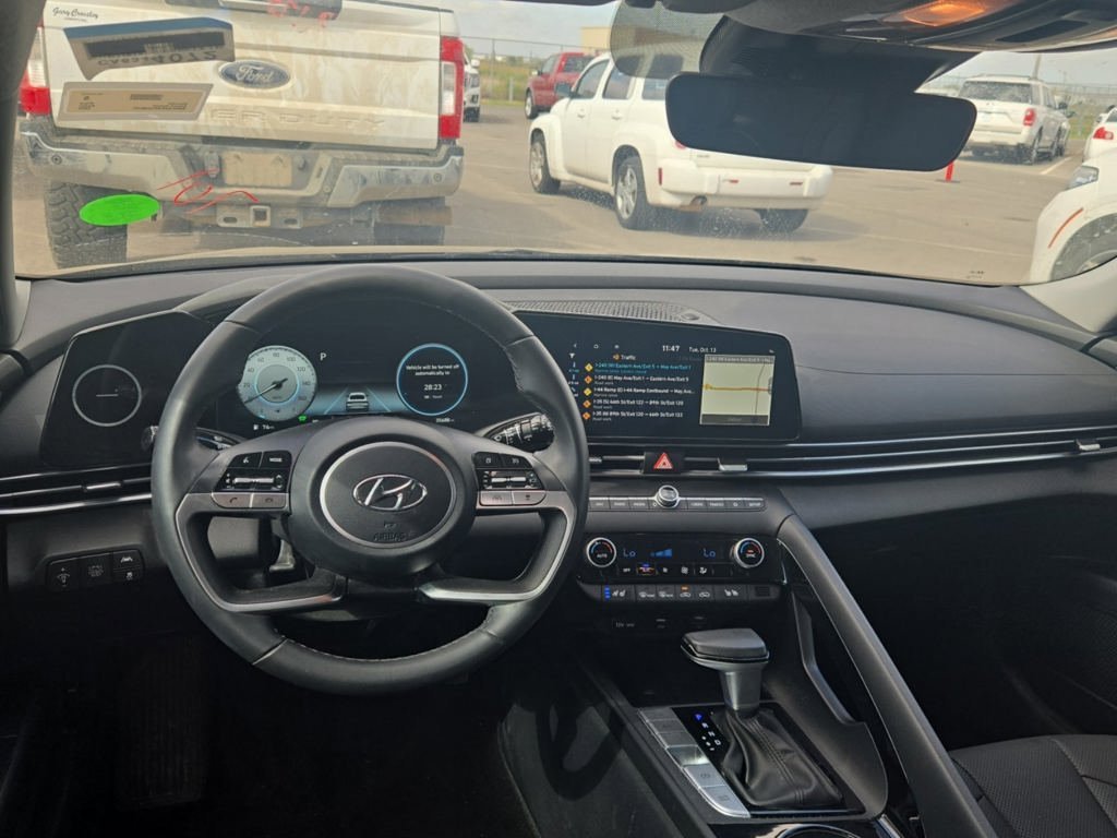 Used 2023 Black Hyundai Limited image 8