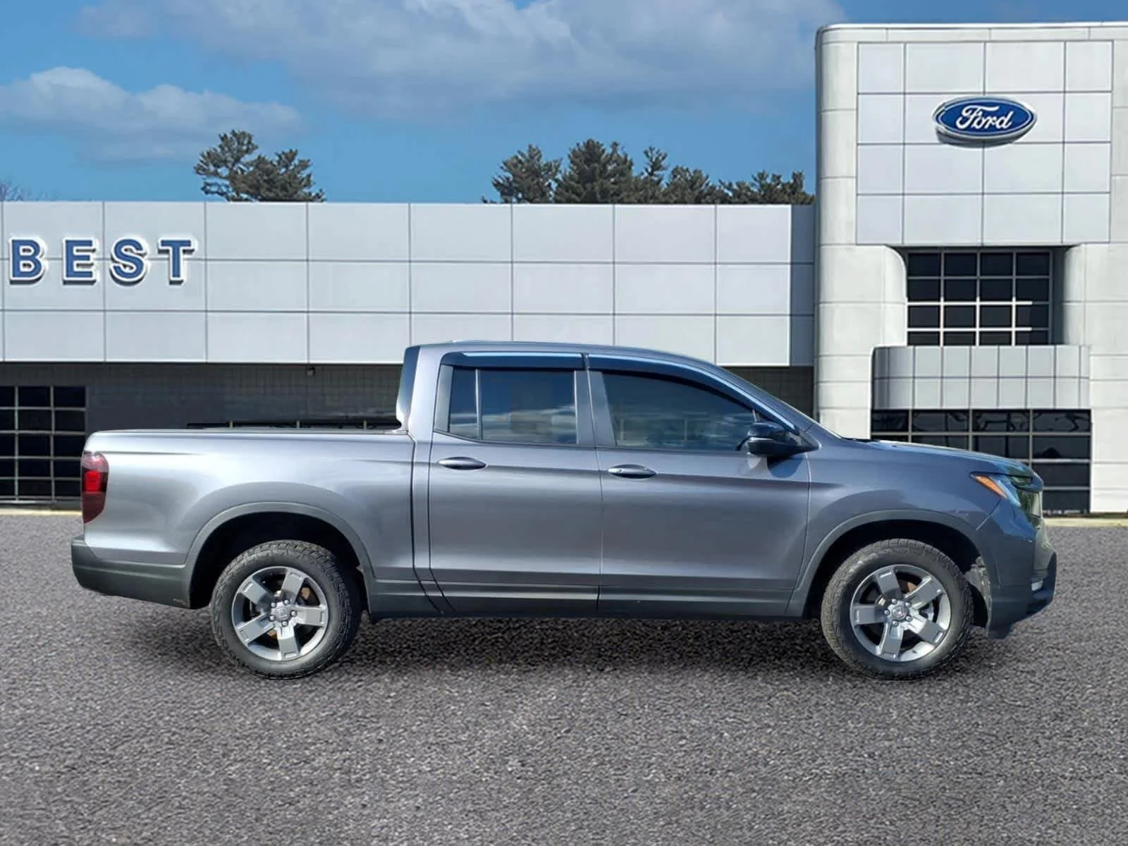 Used 2025 Modern Steel Metallic Honda TrailSport image 8