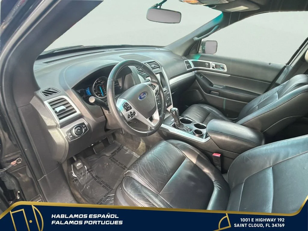 Used 2014 Black Ford XLT image 13