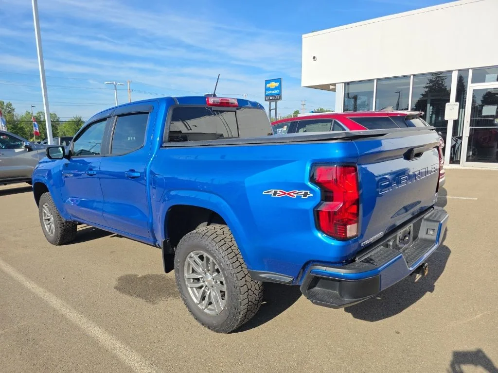Used 2024 Blue Chevrolet LT image 10
