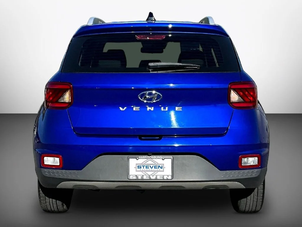 Used 2022 Blue Hyundai Limited image 5