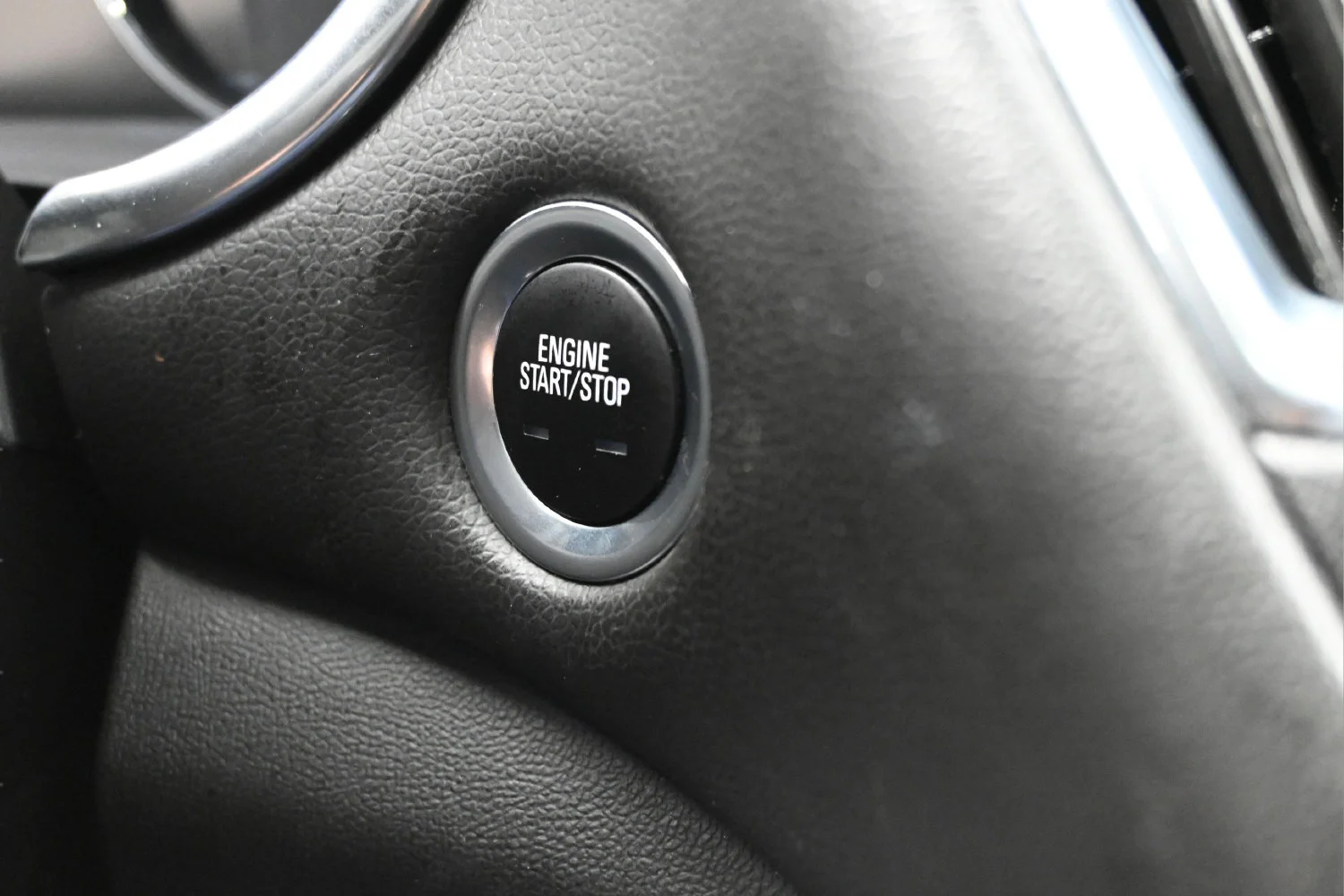 Used 2024 Sterling Gray Metallic Chevrolet 2LT image 21