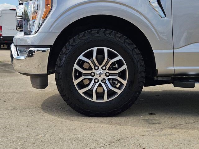 Used 2022 Iconic Silver Metallic Ford Lariat image 10