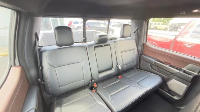 Used 2023 White Ford Lariat image 36