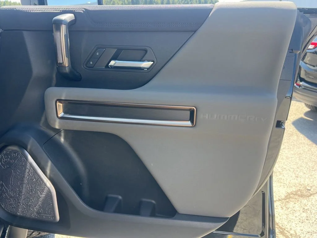 2024 GMC HUMMER EV 3X - Photo 12