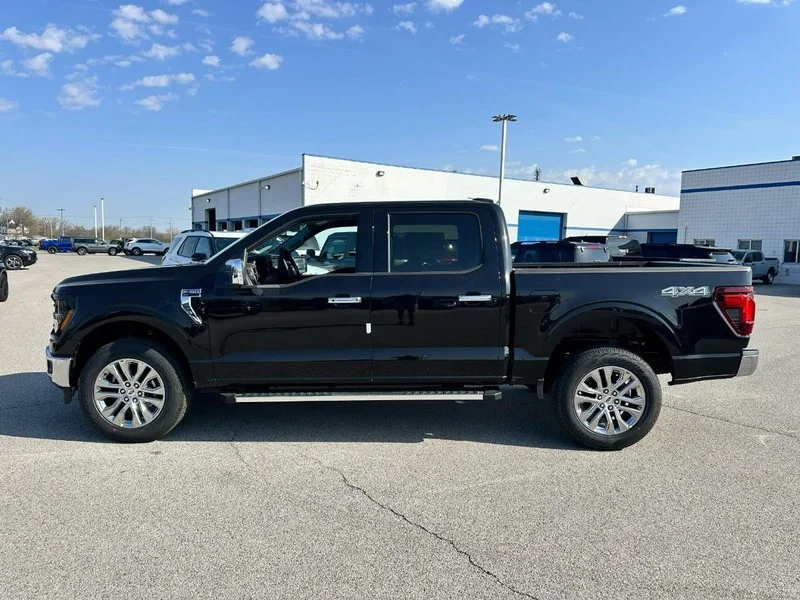 New 2026 Agate Black Metallic Ford XLT 4WD SuperCrew 5.5
