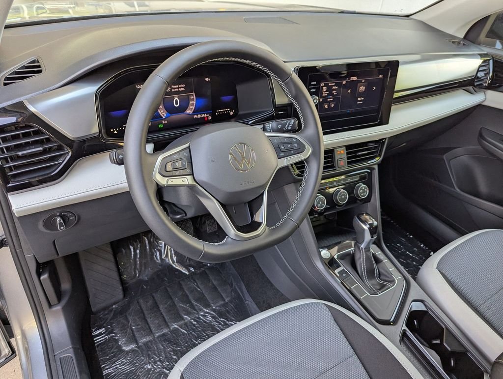 2025 Volkswagen Taos S - Photo 9