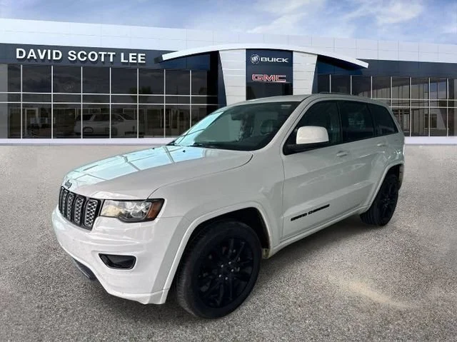 Used 2020 Bright White Clearcoat Jeep ALTITUDE image 3