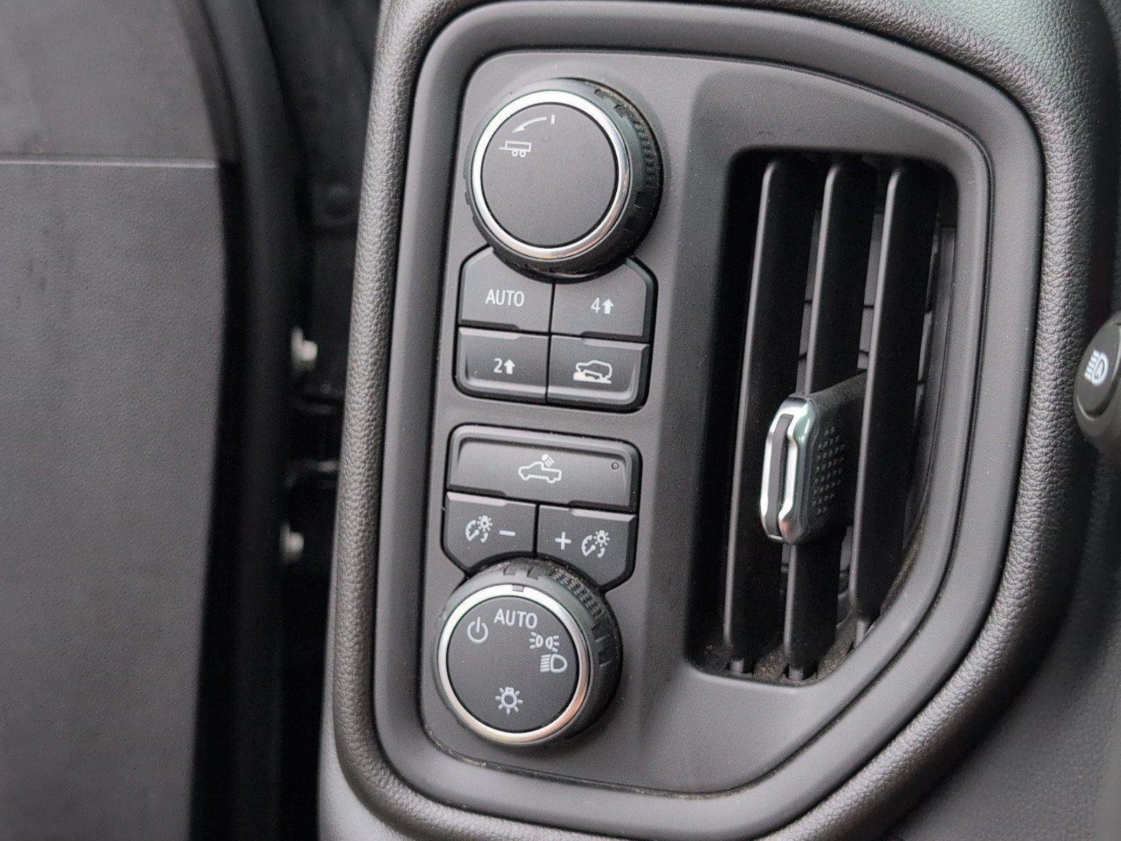 Used 2025 Black Chevrolet Custom image 27
